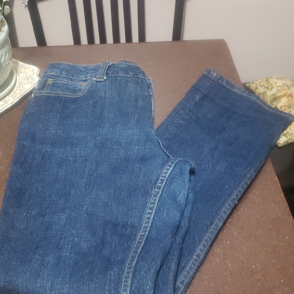 Reitmans Contrast Flared Jeans Size 13.